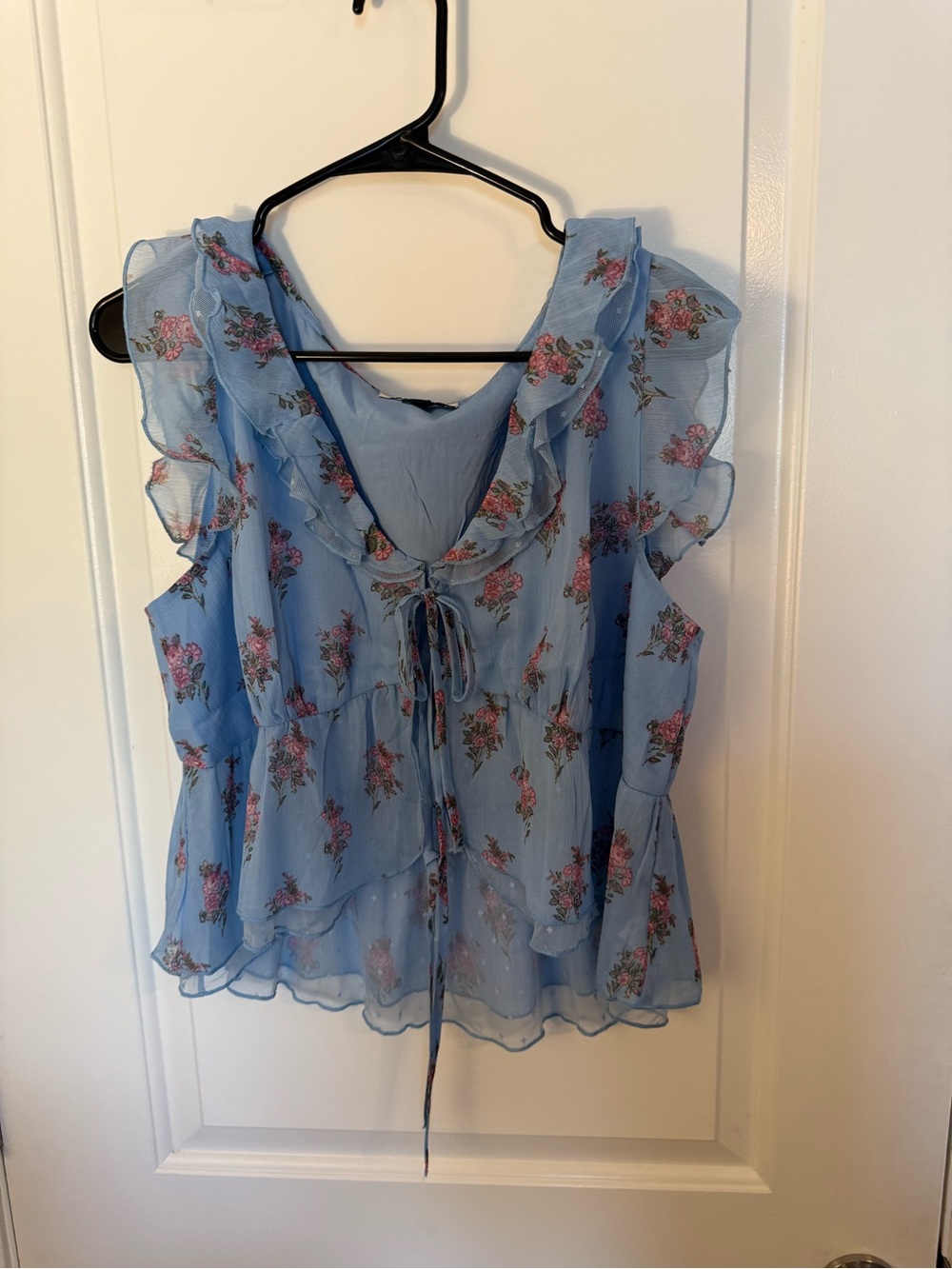 American Eagle Outfitters Light Blue Floral Ruffle Tie-Front Blouse